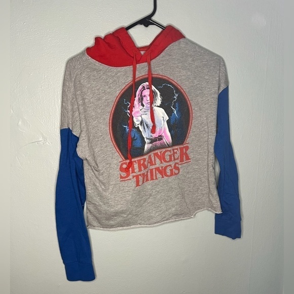 Stranger Things cropped juniors hoodie - Picture 1 of 2